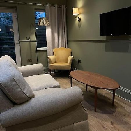 Peaceful Apartment In The Heart Of Frome Eksteriør bilde