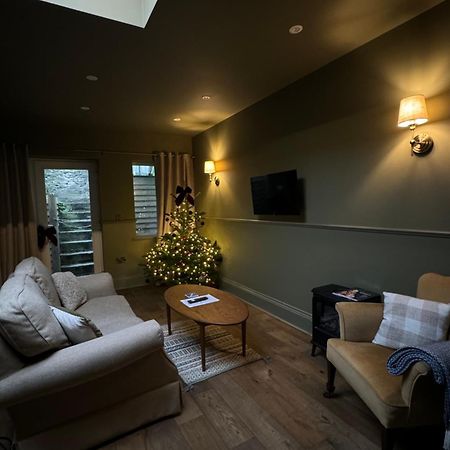 Peaceful Apartment In The Heart Of Frome Eksteriør bilde