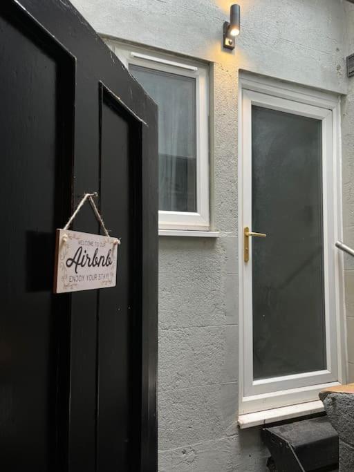 Peaceful Apartment In The Heart Of Frome Eksteriør bilde